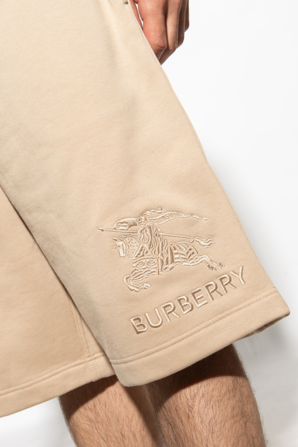 【BURBERRY】TAYLOR PRT プリントロゴ ハーフパンツ BURBERRY】TAYLOR PRT ロゴプリント ハーフパンツ (Burberry